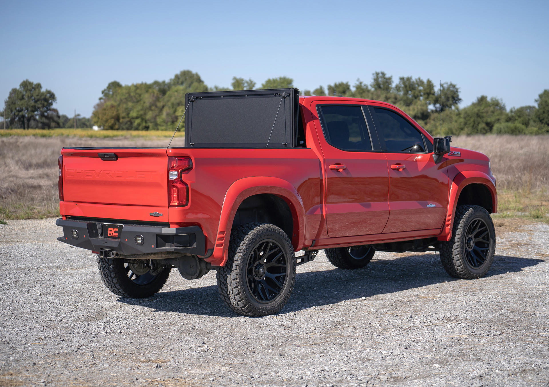 Which Rough Country Bed Cover is Right for You?
