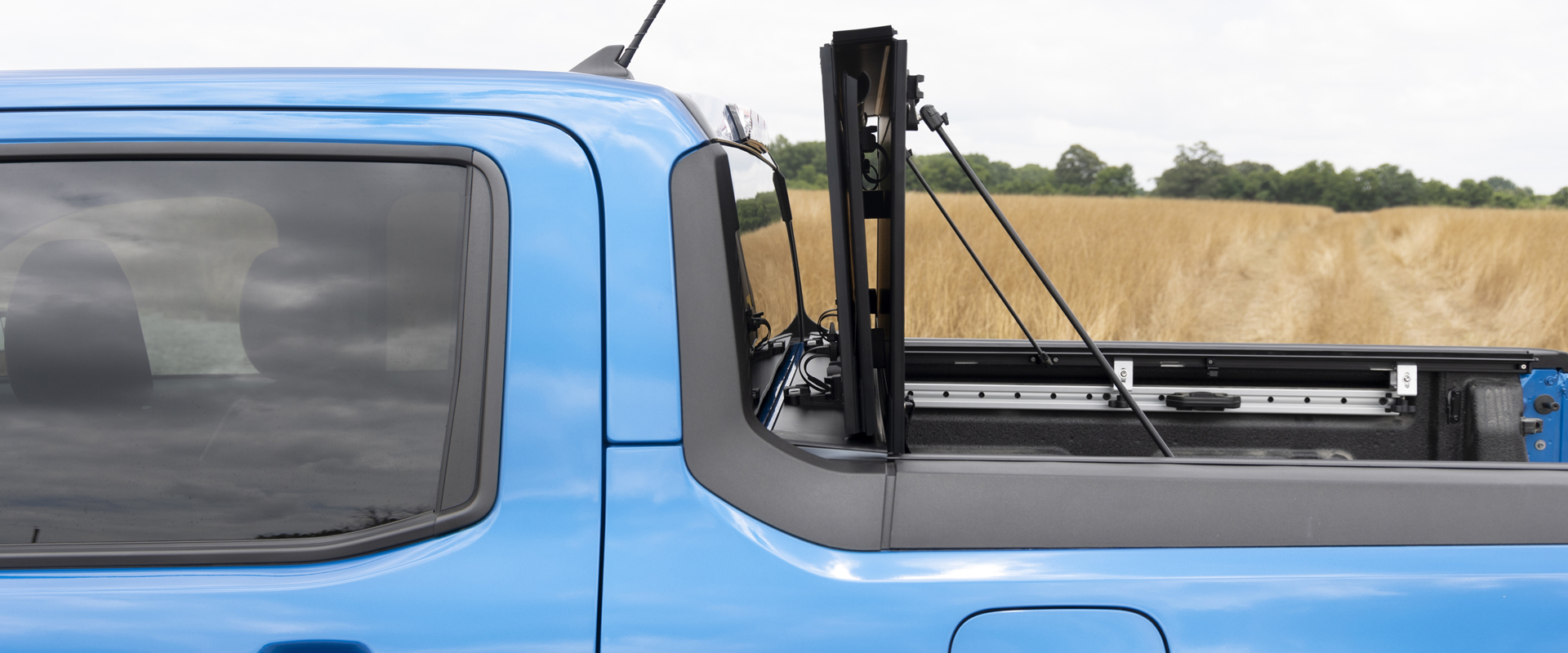Hard Truck Bed Covers Versus Soft Bed Covers—Which is Better for You?