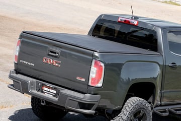 Soft Tri-Fold Bed Cover | Chevy/GMC Canyon/Colorado 2WD/4WD (15-22)