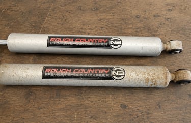 Damaged steering stabilizer 