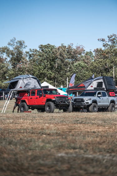 Jeep Gladiator, Toyota Tacoma