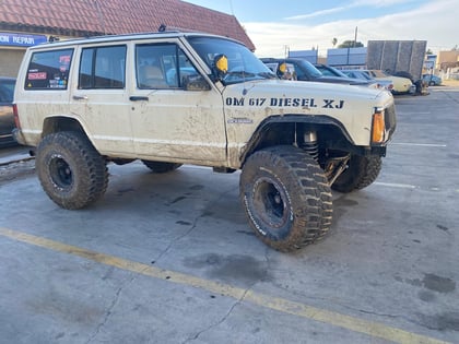 6.5 Inch Lifted1988 Jeep Cherokee 4WD