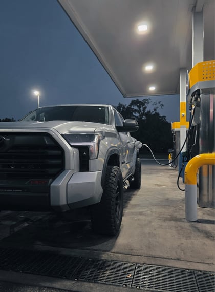 1.75 inch Lifted 2024 Toyota Tundra 4WD