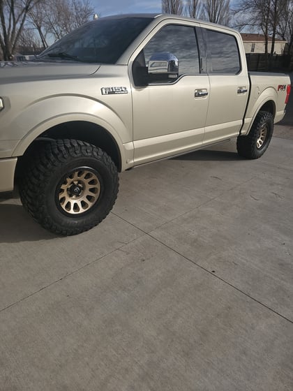2.5 inch Lifted 2018 Ford F-150 4WD