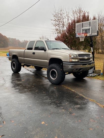 7.5 Inch Lifted 2004 Chevy Silverado 1500 4WD