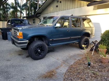 4 Inch Lifted 1994 Ford Explorer 4WD