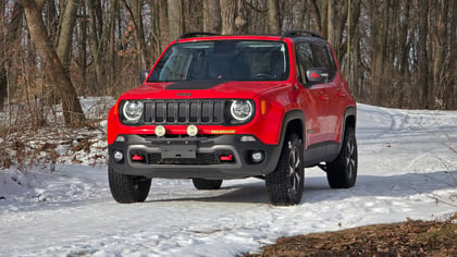 2 inch Lifted 2020 Jeep Renegade AWD