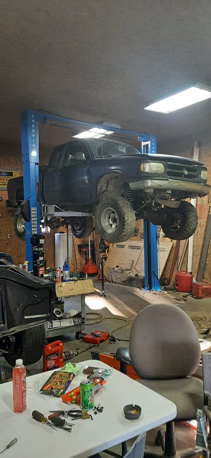 4 Inch Lifted 1996 Mazda B2300 2WD