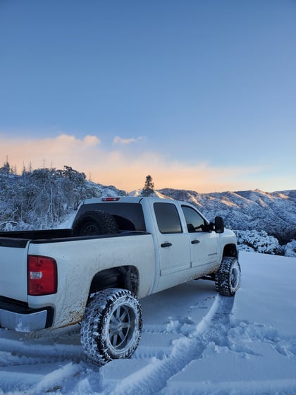 7.5 Inch Lifted 2013 Chevy Silverado 1500 4WD