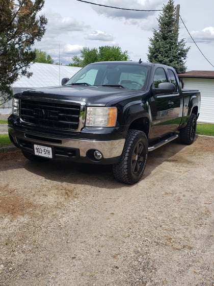 2.5 inch Lifted 2010 GMC Sierra 1500 4WD