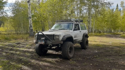 7 Inch Lifted 1994 Jeep Cherokee XJ 4WD