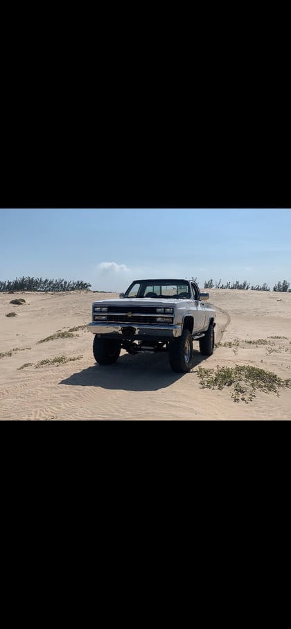 6 Inch Lifted 1990 Chevy K5 Blazer 4WD