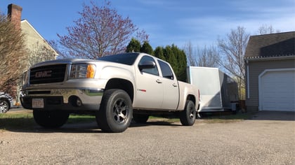 2.5 inch Lifted 2008 GMC Sierra 1500 4WD