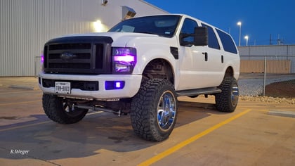 6 Inch Lifted 2004 Ford Excursion 4WD