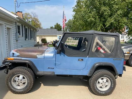 2.5 inch Lifted 1989 Jeep Wrangler YJ 4WD