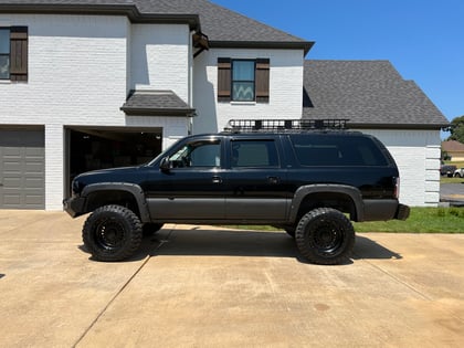 6 Inch Lifted 2002 Chevy Suburban 1500 4WD