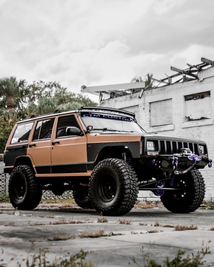 4.5 Inch Lifted 1999 Jeep Cherokee XJ 4WD