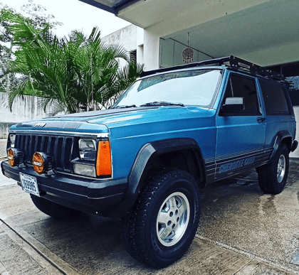 3 Inch Lifted 1987 Jeep Cherokee XJ 4WD
