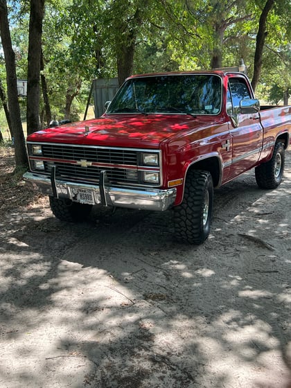 2 inch Lifted 1984 Chevy K10 4WD