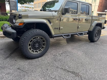 3.5 Inch Lifted 2025 Jeep Gladiator 4WD