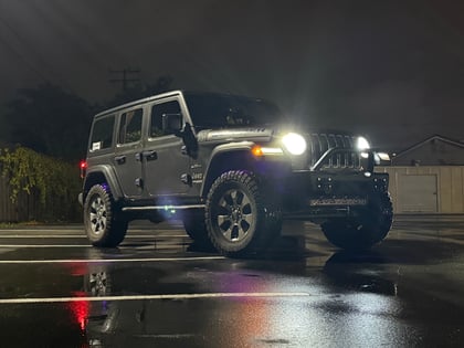 3.5 Inch Lifted 2018 Jeep Wrangler Unlimited Sahara 4WD