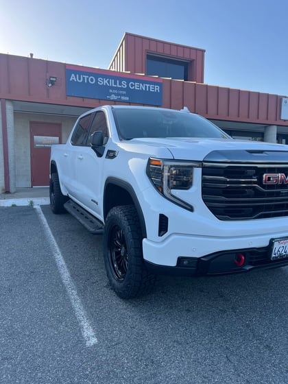 1.75 inch Lifted 2023 GMC Sierra 1500 AT4 4WD