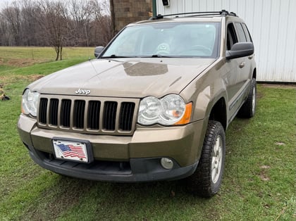2 inch Lifted 2009 Jeep Grand Cherokee AWD