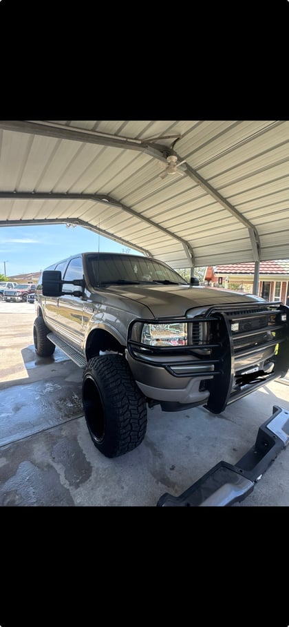 7 Inch Lifted 2003 Ford Excursion 4WD