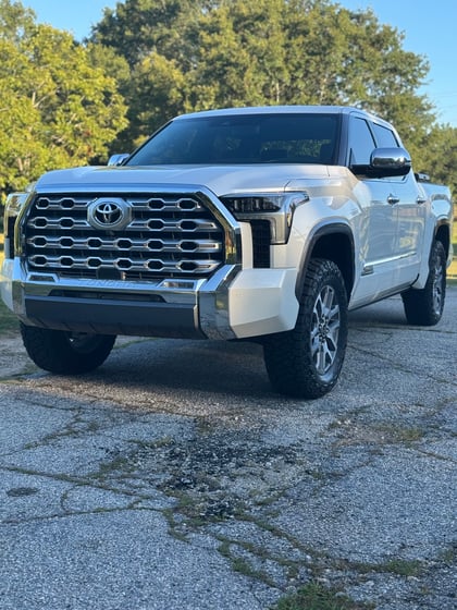 2 inch Lifted 2024 Toyota Tundra 4WD