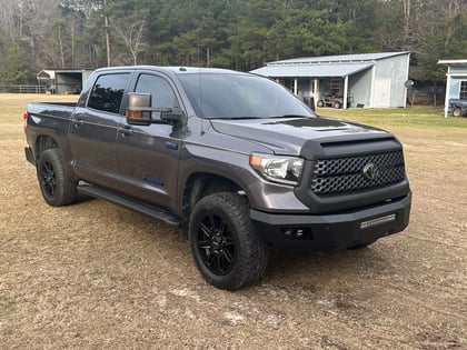 1.25 inch Lifted 2019 Toyota Tundra 4WD