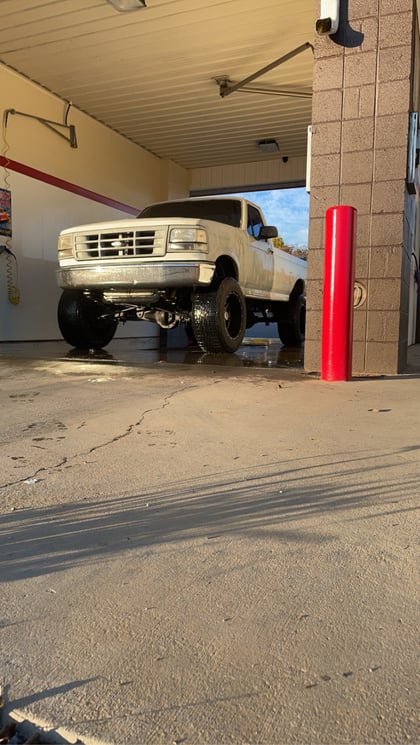 4 Inch Lifted 1994 Ford F-250 4WD