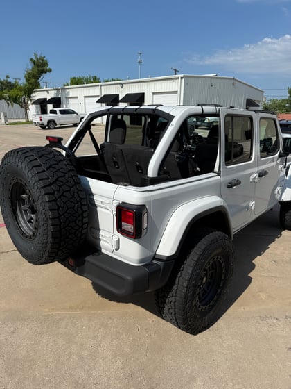 2.5 inch Lifted 2023 Jeep Wrangler Unlimited Sahara 4WD
