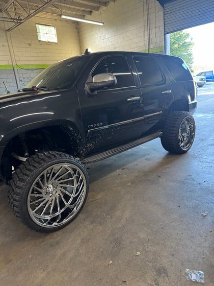 7.5 Inch Lifted 2010 Chevy Tahoe 4WD