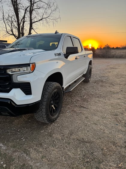 2023 Chevy Silverado 1500 LT Trail Boss 4WD