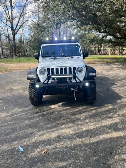 2.5 inch Lifted 2023 Jeep Gladiator 4WD