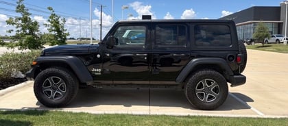 2.5 inch Lifted 2020 Jeep Wrangler Unlimited Sport S 4WD