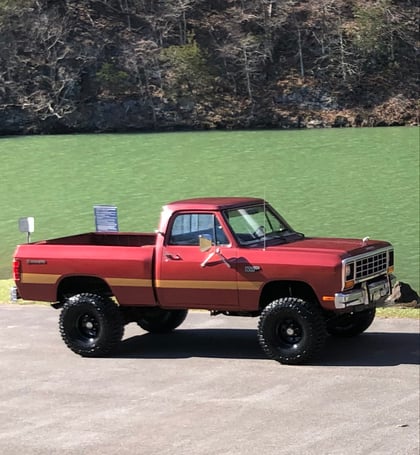 4 Inch Lifted 1985 Dodge W150 4WD
