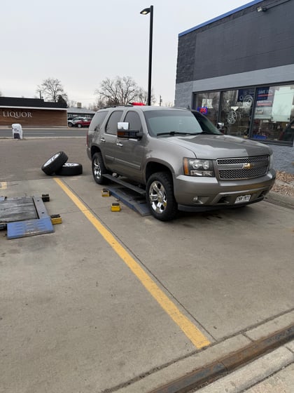 2 inch Lifted 2008 Chevy Tahoe 4WD