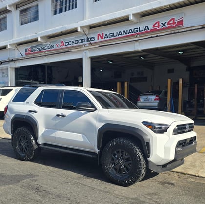 2 inch Lifted 2025 Toyota 4Runner 4WD