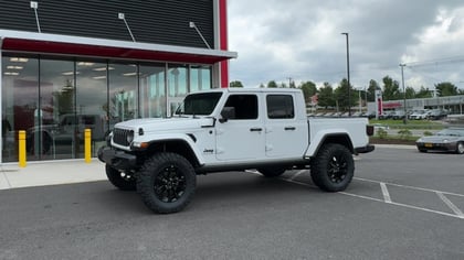 3.5 Inch Lifted 2025 Jeep Gladiator 4WD