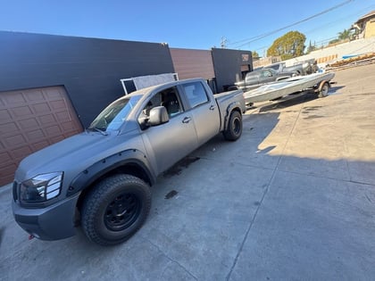 2.5 inch Lifted 2005 Nissan TITAN RWD