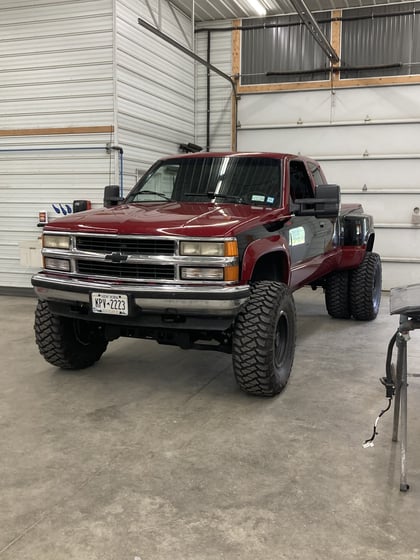 6 Inch Lifted 1990 Chevy K3500 4WD