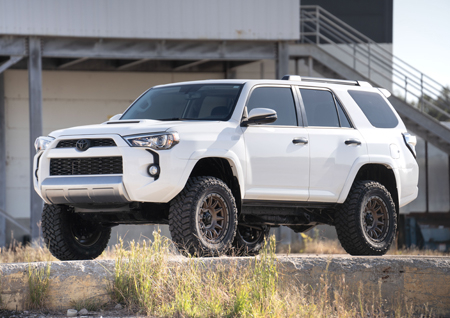 building-the-ultimate-off-road-toyota-4runner-with-rough-country-image