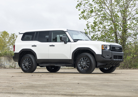 elevate-your-2024-land-cruiser-with-rough-country-image
