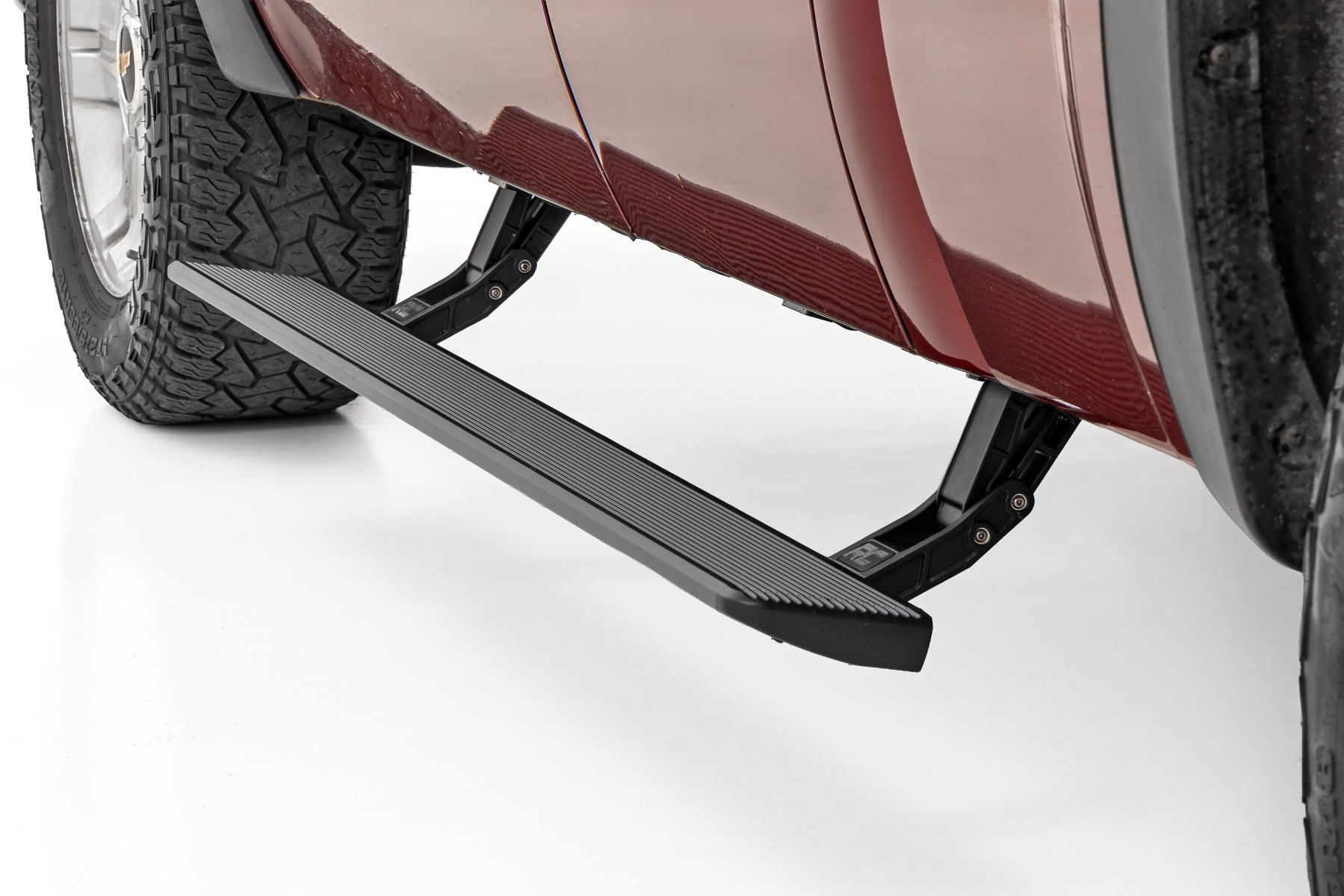 Power Running Boards | HT-Series | Double Cab | Chevy/GMC 1500/2500HD/3500HD (14-18)