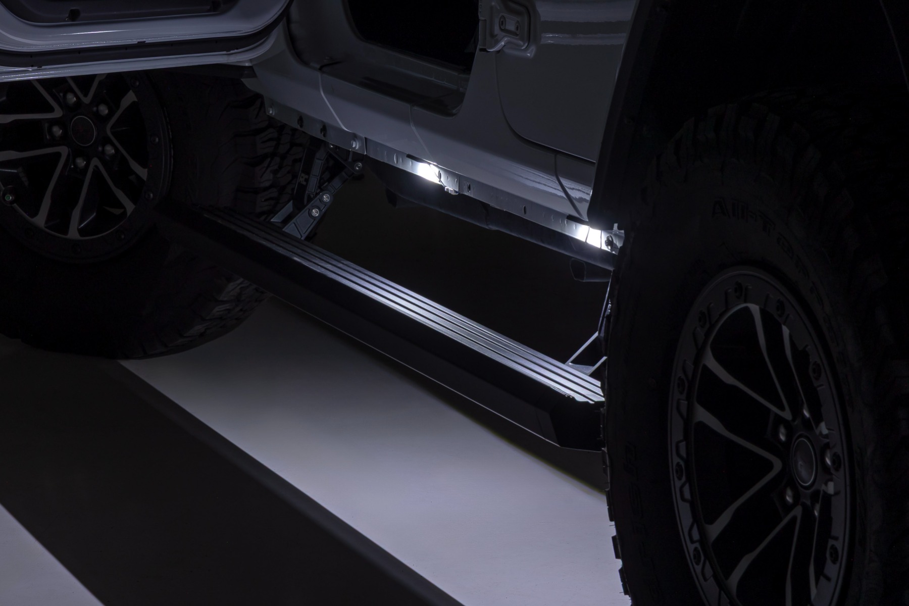 Power Running Boards | 4 Door | Jeep Wrangler JL (2018-2026) view 3