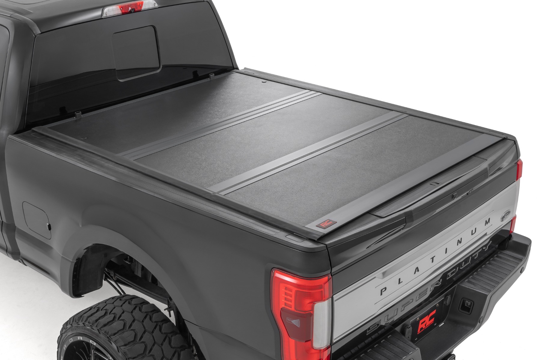 Hard Low Profile Bed Cover | 6'10" Bed | Ford F-250/F-350 Super Duty (17-26)