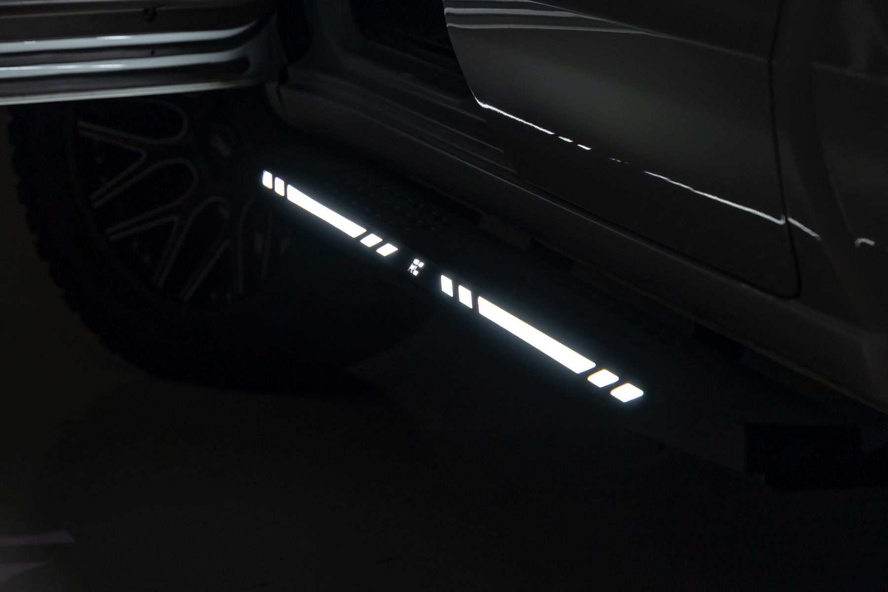57007 image 4