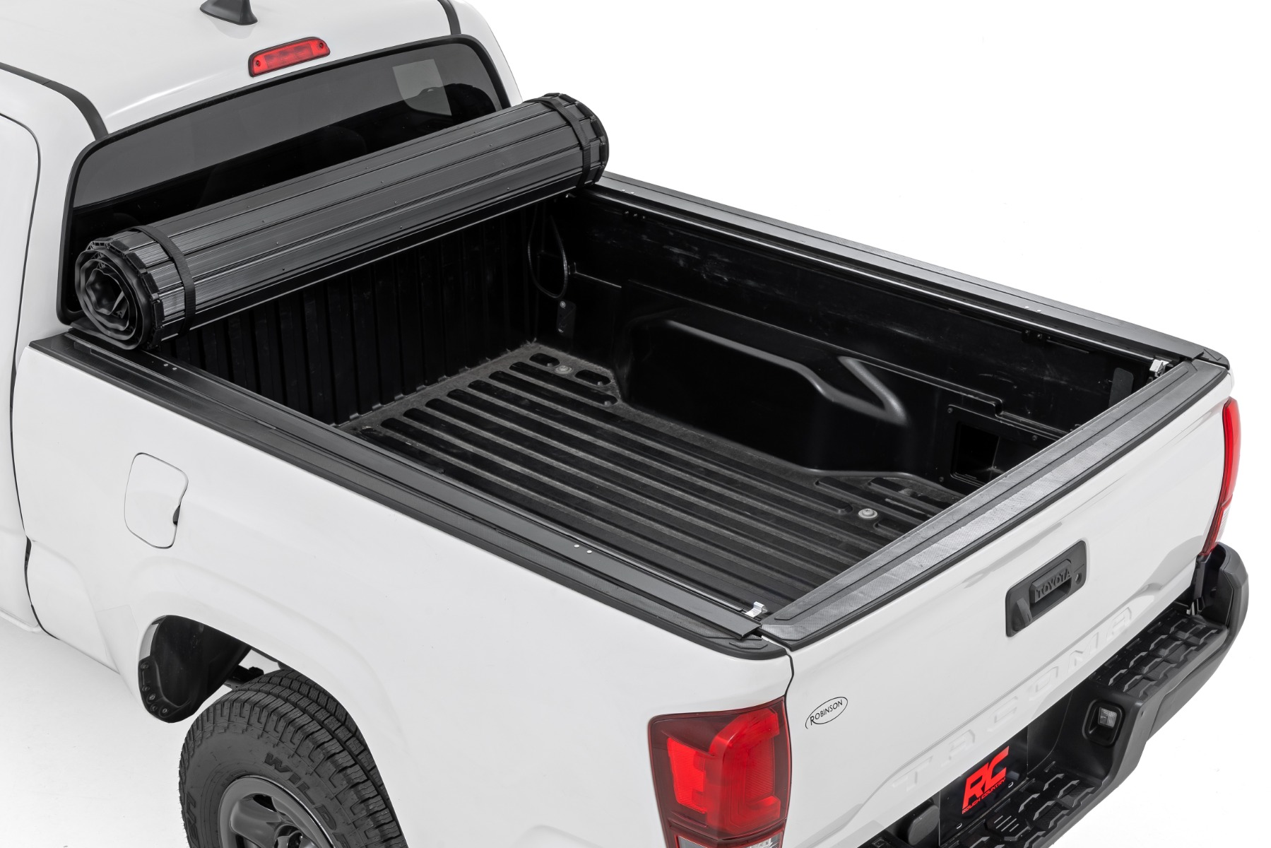 Hard Roll Up Bed Cover | 6' Bed | Toyota Tacoma 2WD/4WD (2016-2023) view 2