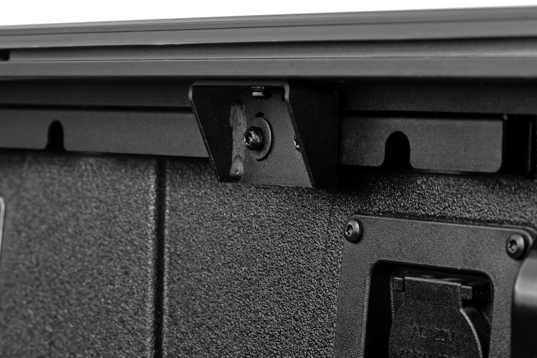 Manual Retractable Bed Cover | 5'7" Bed | Toyota Tundra 2WD/4WD (2022-2026) view 5